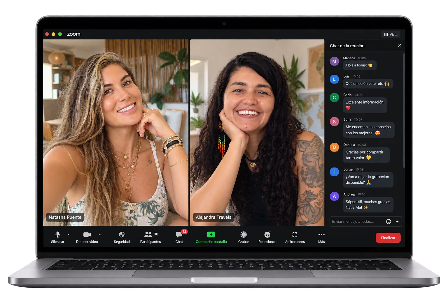 Natasha y Alejandra en una sesión en vivo, detrás de cámaras de la masterclass Marcas, Dinero y Drama